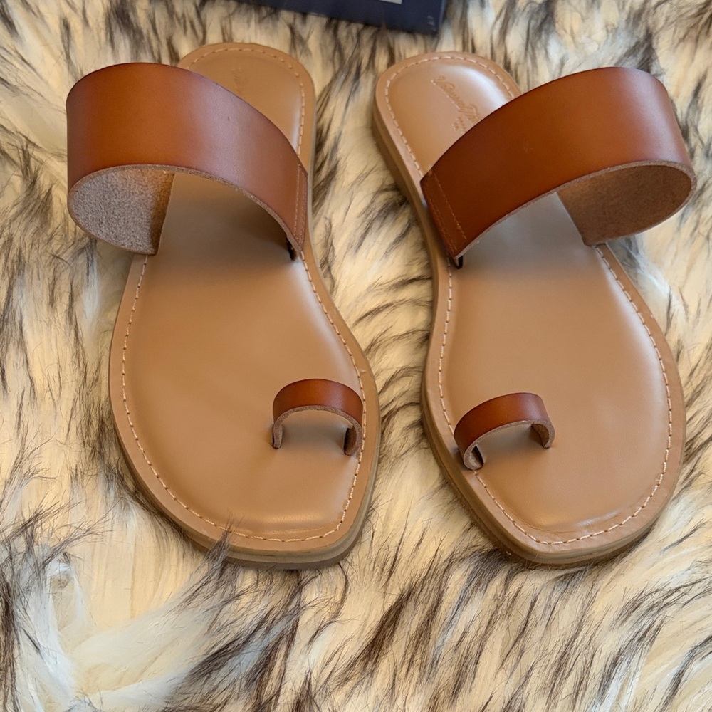 Universal Thread Women's Brown Slide Juno Sandals size 6 - Picture 3 of 5